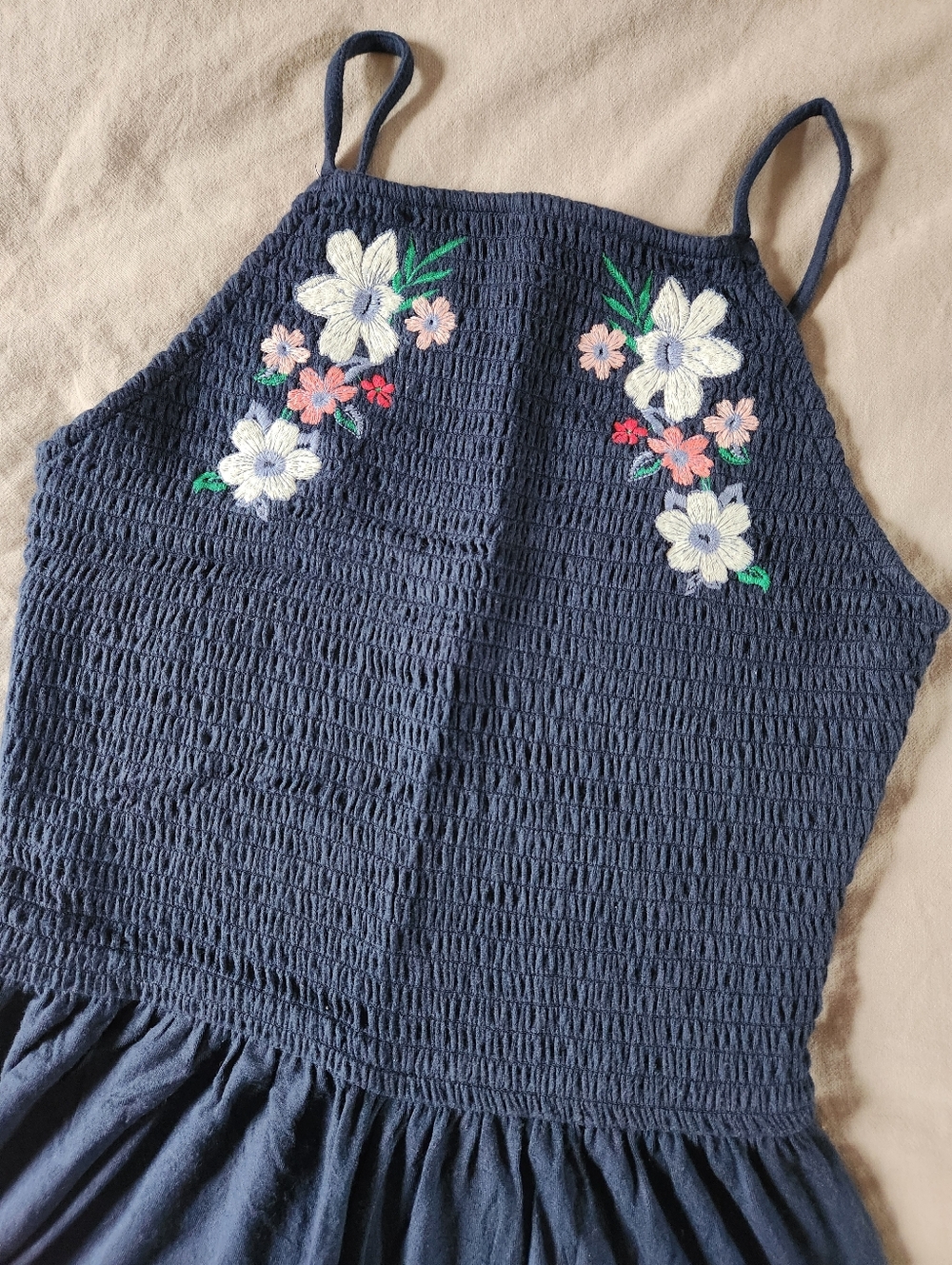 Hollister Smocked Floral Embroidered Romper - Size XS - Picture 4 of 8